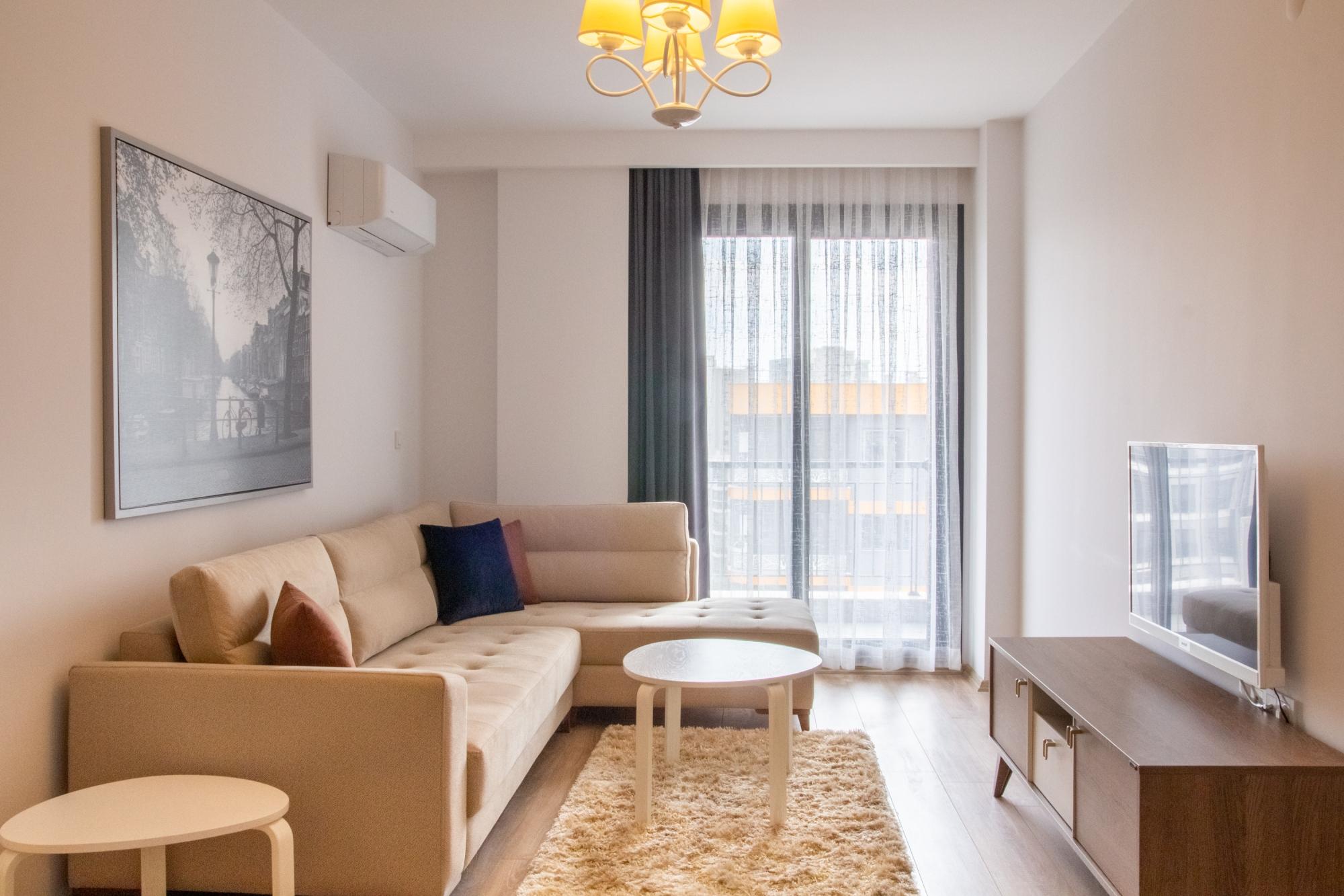 Spacious And Furnished Flat With Balcony In Izmir - Belen
