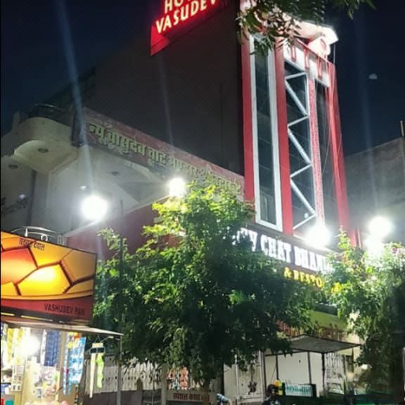 Vasudev Chat Bhandar And Restaurant - Nagaur