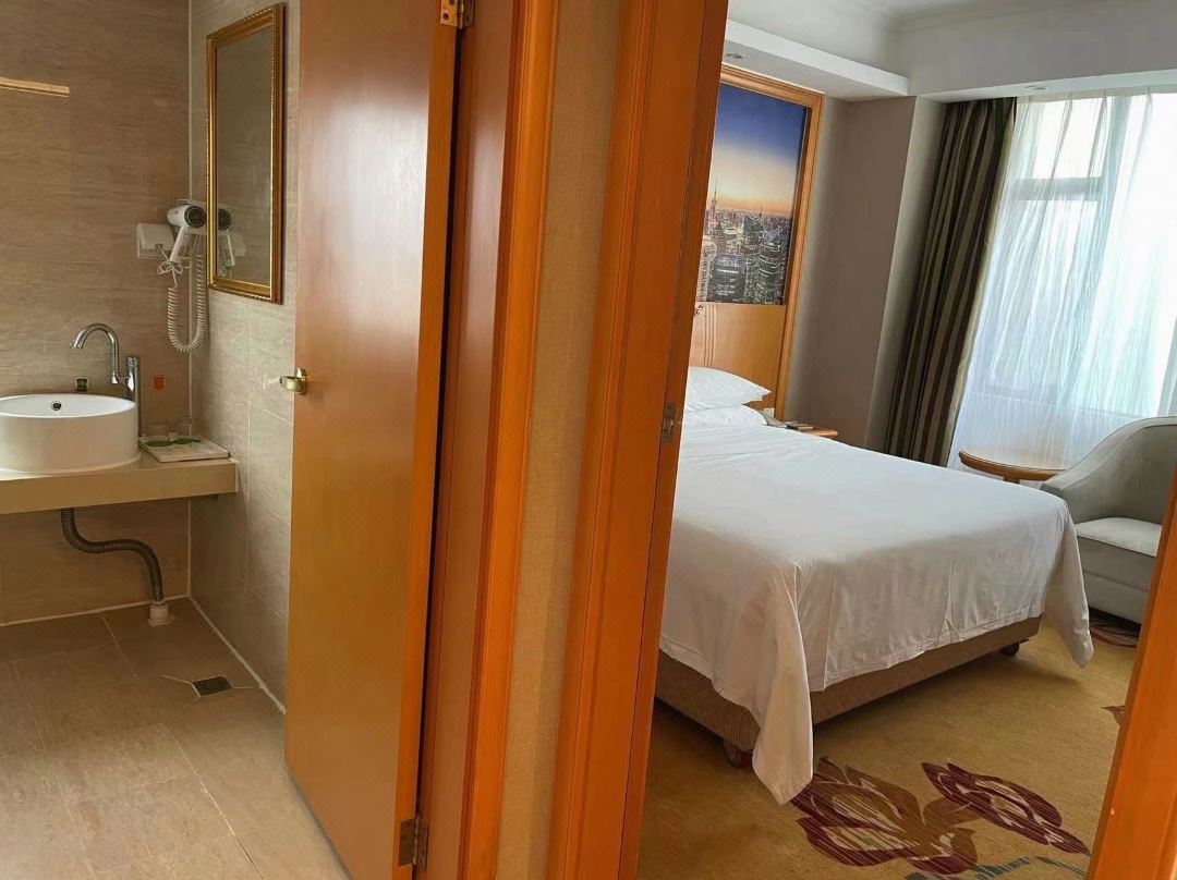 Vienna 3 Best Hotel (Zhuhai Gaolan Port Economic Development Zone) - Zhuhai