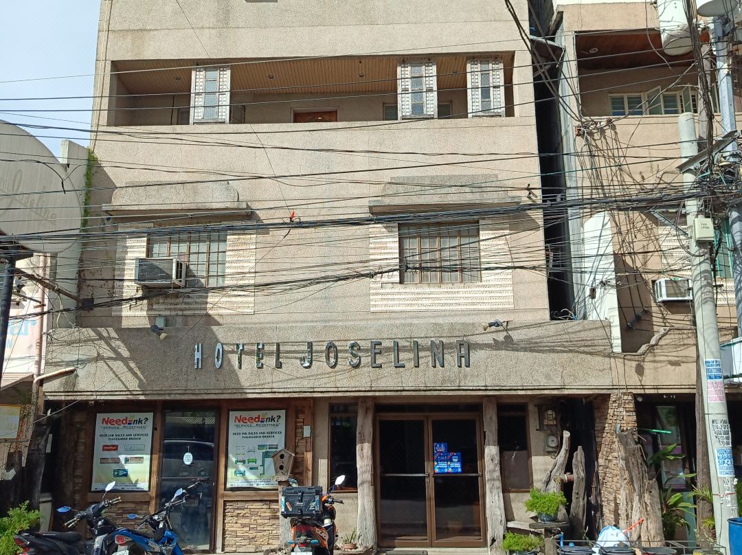 Hotel Joselina - Main Branch - Tuguegarao City