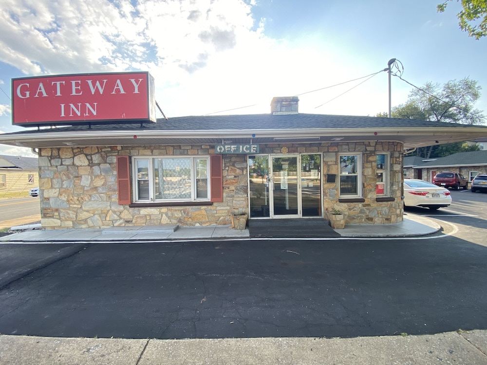 Gateway Inn - 스트라스버그