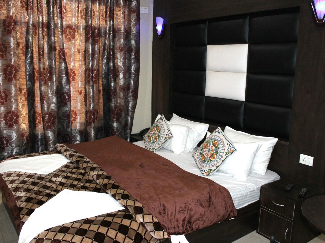 Hotel Samar - Srinagar