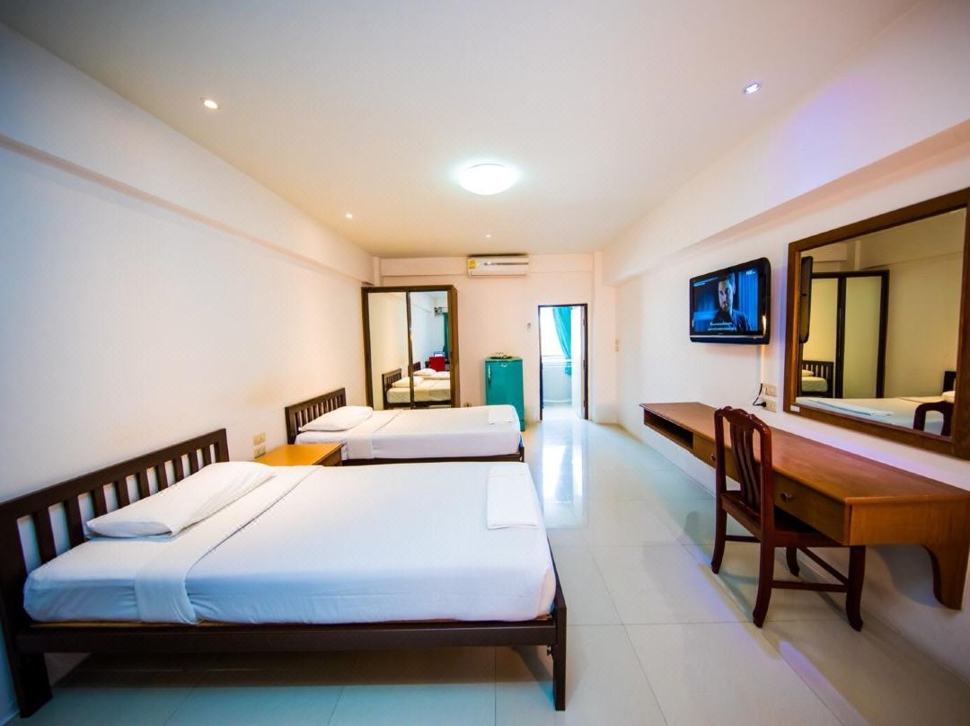 Golden House Service Apartment - Rayong