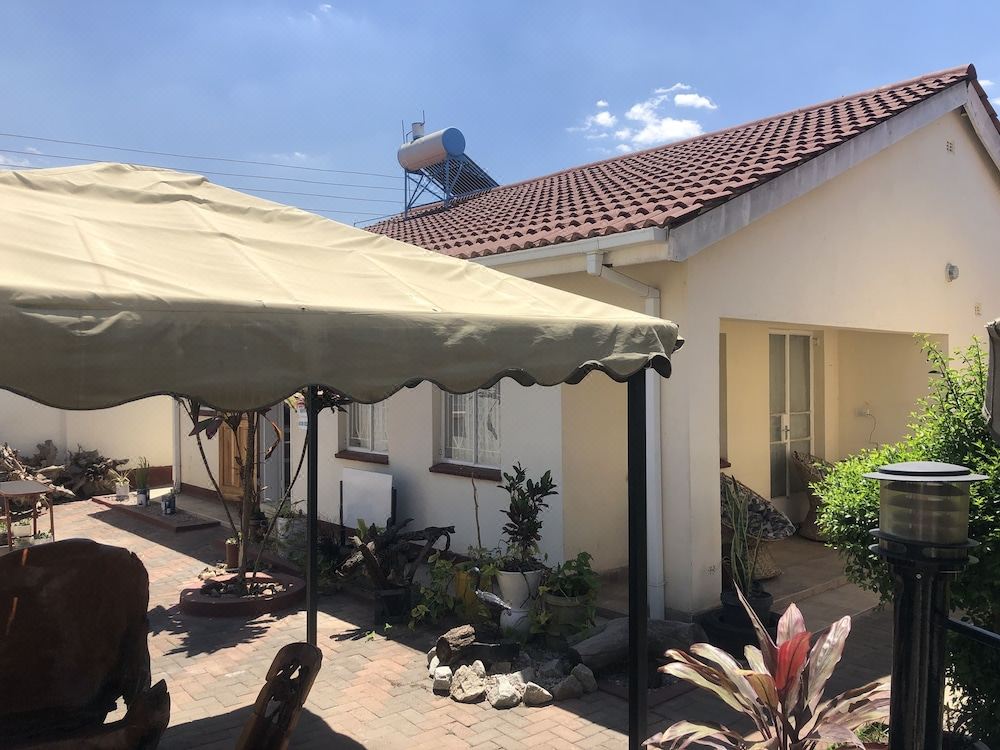 Kwampofu Guest House - Harare