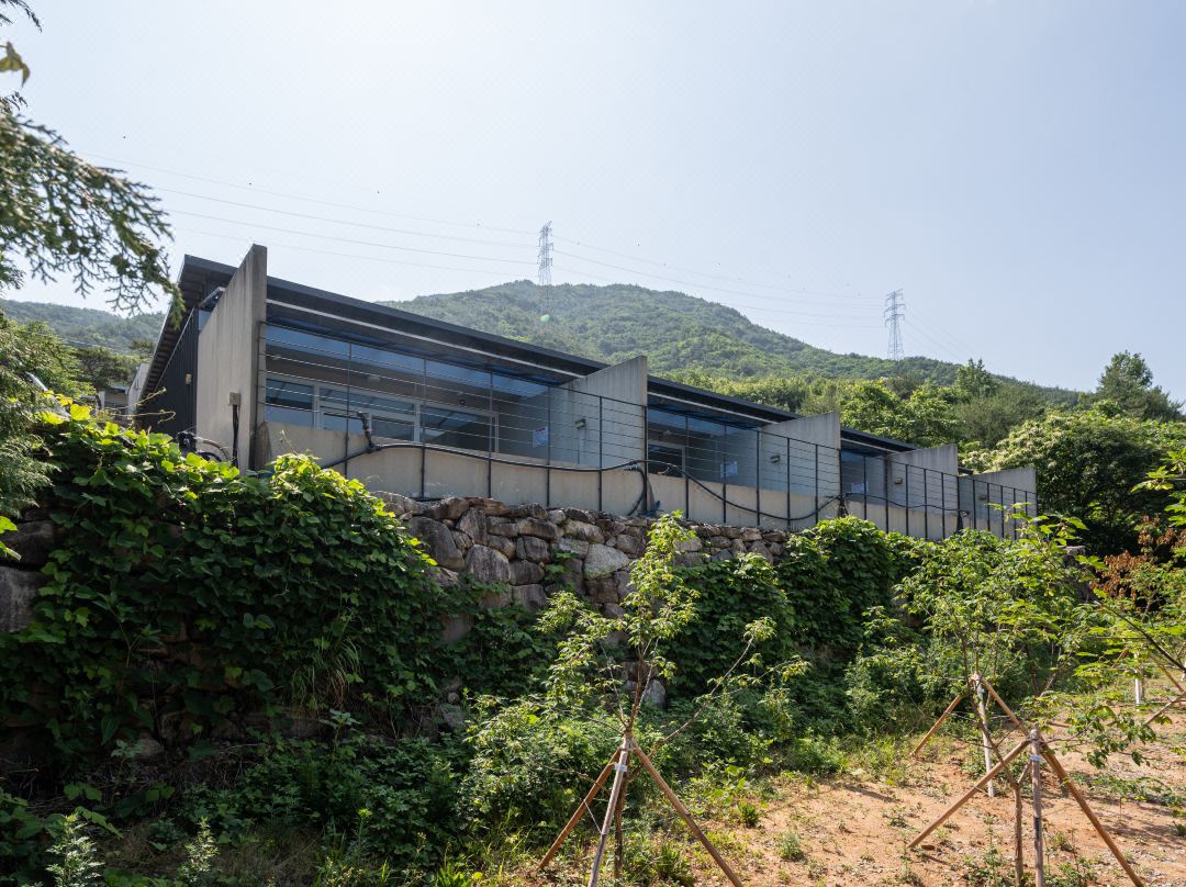 Sancheong Family Pool Villa - Jinju