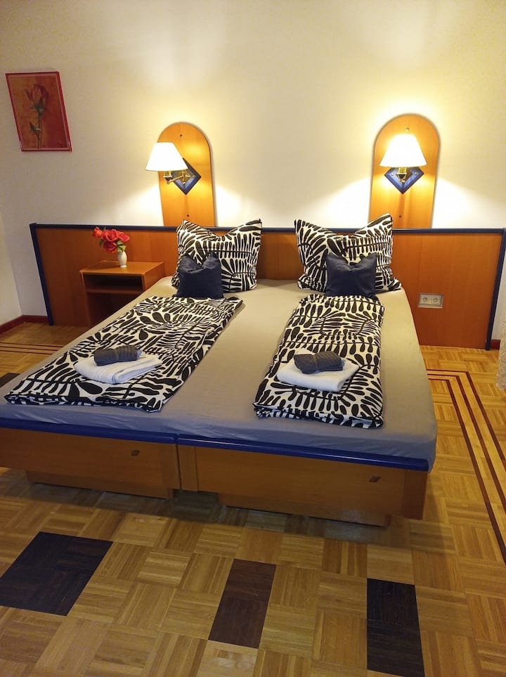 Pension Doppelbett/einzelbett Zimmer 14 (250687) - Schwabach