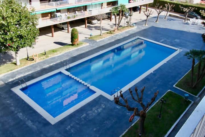 Sea And Pool Apt. | 2' Walking To Train Station - Arenys de Munt