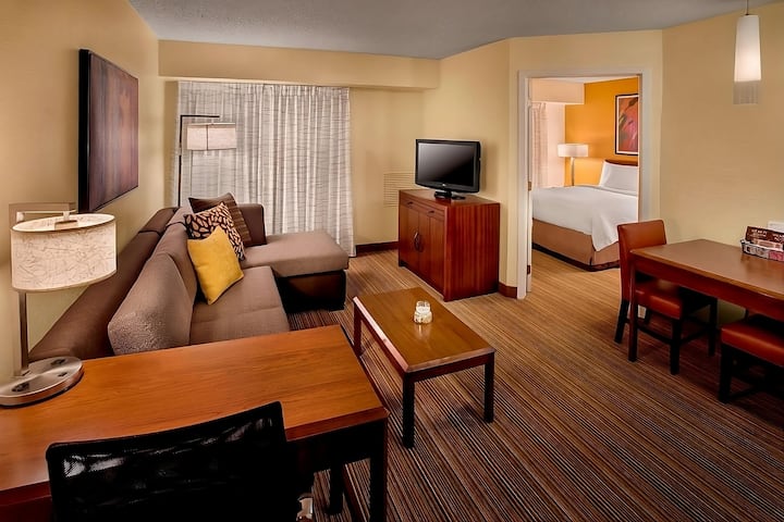 Pet-friendly Hotel Near Lehigh Valley Attractions! - Allentown, PA