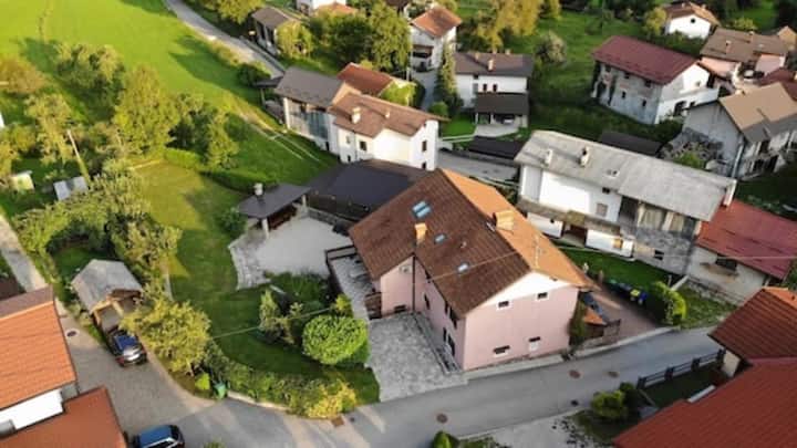 House Maharac With 3 Apartments Till 18 Persons - Gmina Kobarid
