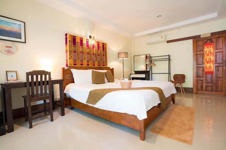 Gita's House, King Bed In Green & Quiet In Town - Chiang Rai