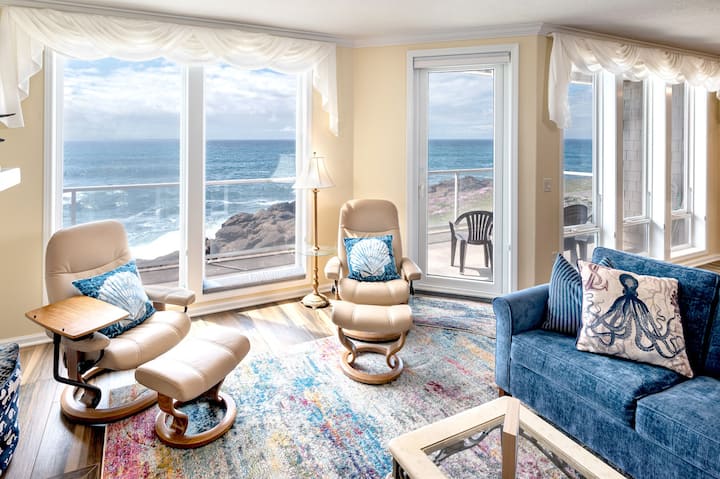Low As $159/nt* Oceanfront, Pool & Whale Watching - Depoe Bay, OR