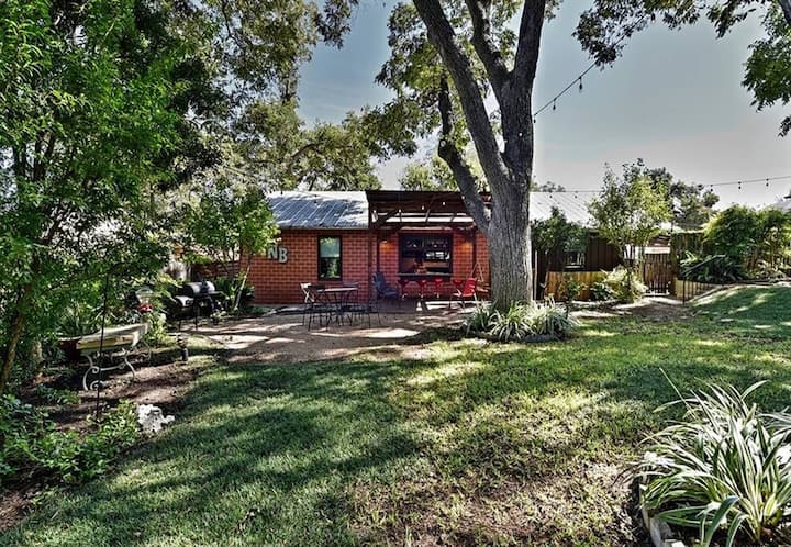 Comal Cottages On Union 297b - New Braunfels, TX