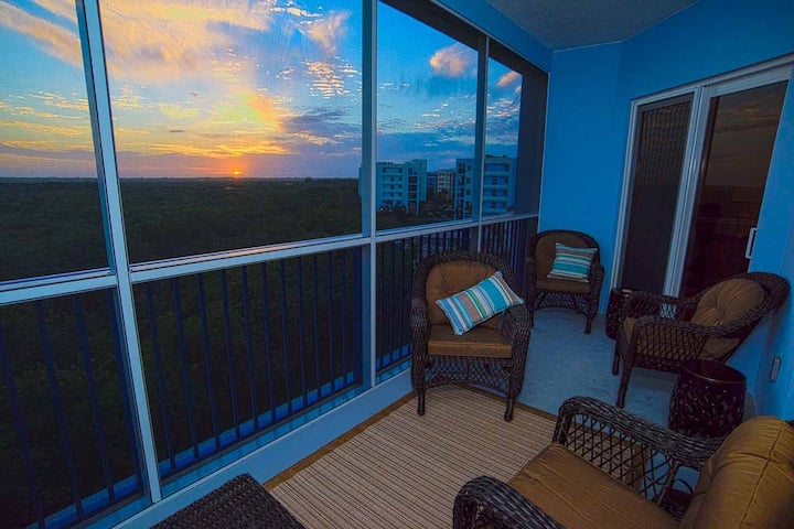 Spacious, Updated With Views Of The Nature Estuary - New Smyrna Beach, FL
