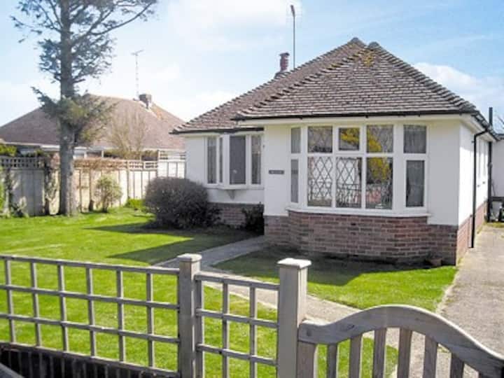 3 Bedroom Accommodation In Ferring, Worthing - Steyning