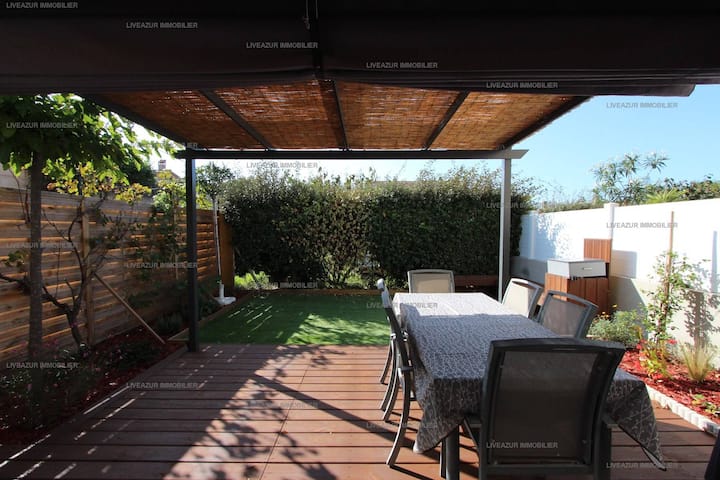 Part Of Mas All Comfort Air Co Terrace And Garden For 6 - Six-Fours-les-Plages