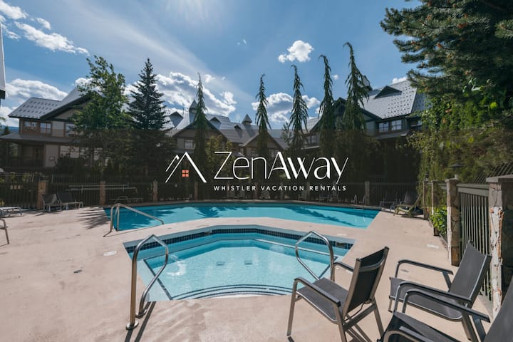 Zenaway | 2br Townhome/ Hot Tub & Pool/ Village - British Columbia