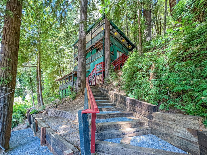 The Shady Lady: Cozy 2 Br W/ Hot Tub+close To Dt - Guerneville, CA