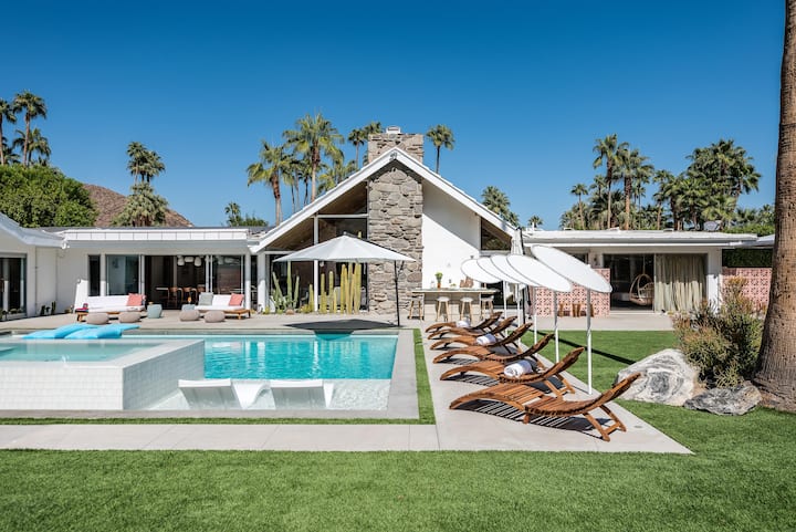 Aloha Welcomes With Stunning Style, Views, Pool, S - Palm Springs, CA