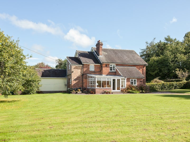 4 Bedroom Accommodation In Chatcull, Near Eccleshall - Shropshire