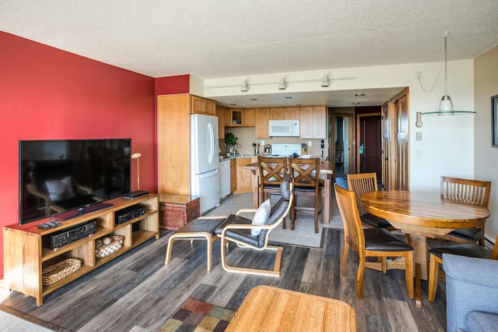 G603 First Floor 1 Bedroom Upgraded Unit No Cleaning Fees - Cannon Beach, OR