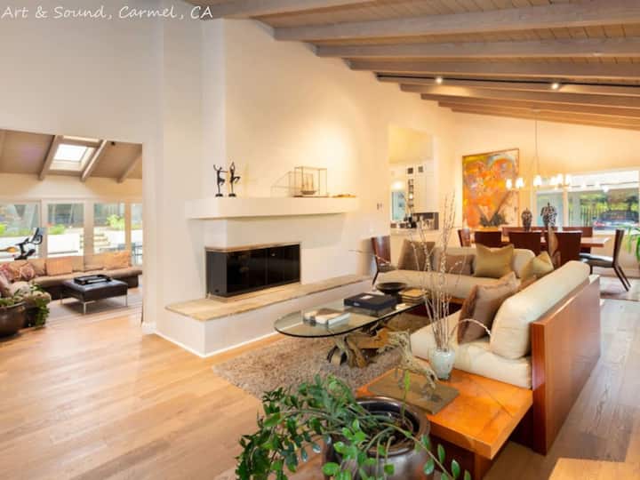 Secluded Carmel Five Bedroom Home! - Carmel-by-the-Sea, CA