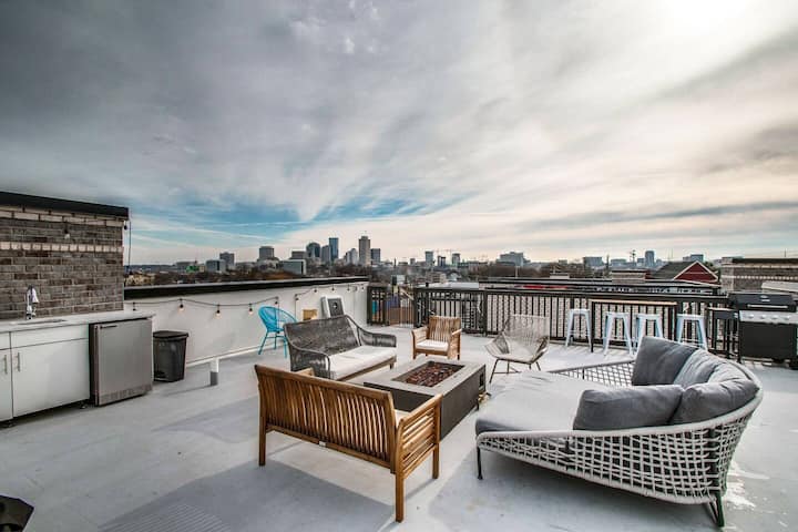 Nashville Luxury: 3br Townhouse With Rooftop View - Nashville