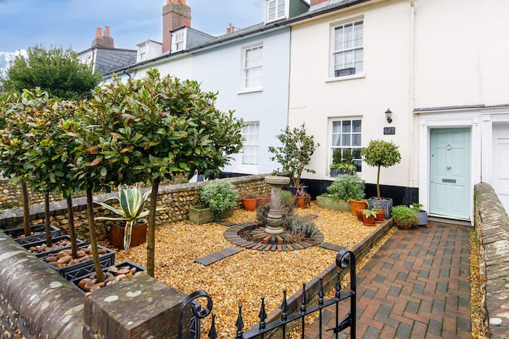 Beautiful Georgian Home In The Heart Of Chichester - Chichester