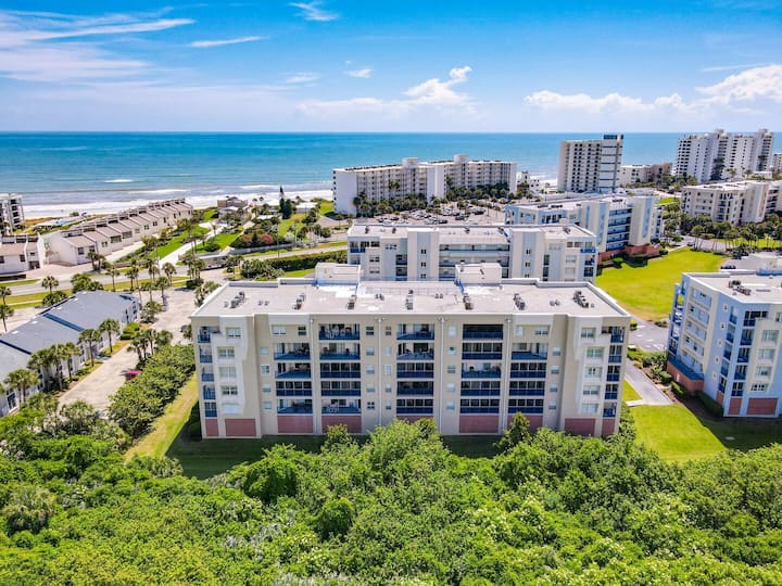 Lovely 3/2 Condo Looking Out Over The Estuary! Ocean Walk, Building 4 #205 - New Smyrna Beach, FL