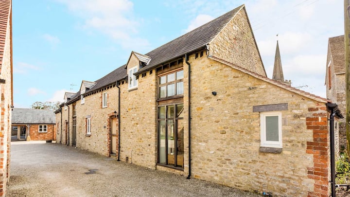 Converted Barn On The Outskirts Of The Cotswolds And Oxford - Prince Barn - ウィルトシャー