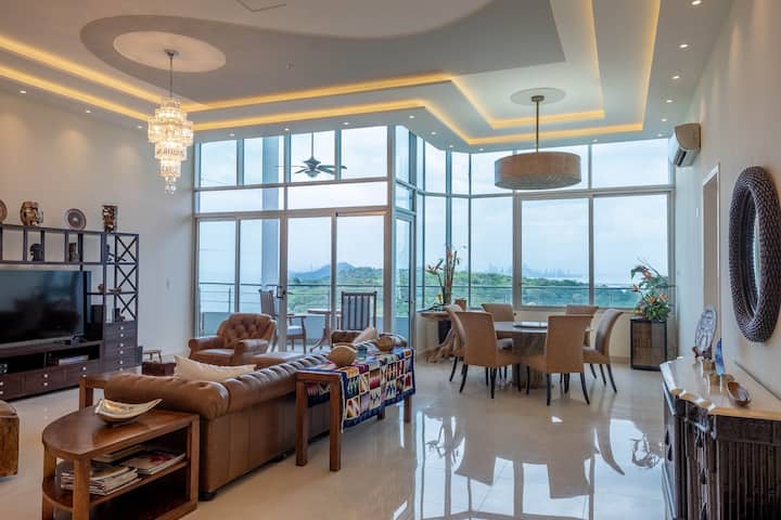 24o Penthouse Unique Design 2 Balconies Oceanview - Panama