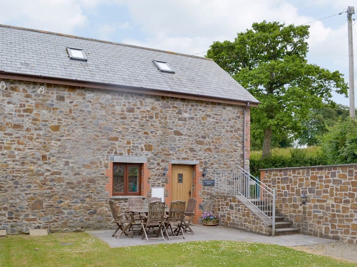 3 Bedroom Accommodation In Poundstock, Bude - Widemouth Bay
