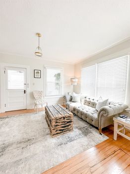 Vacation rentals & Airbnbs in Laurel, MS cozycozy