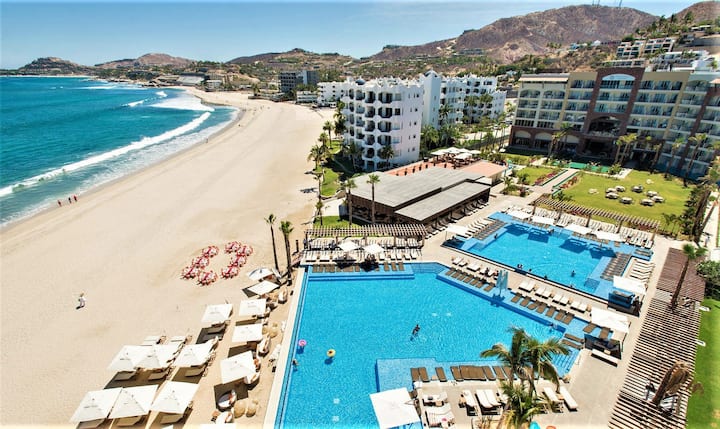 1 Bdrm Oceanfront Suite With Resort Amenities - San José del Cabo
