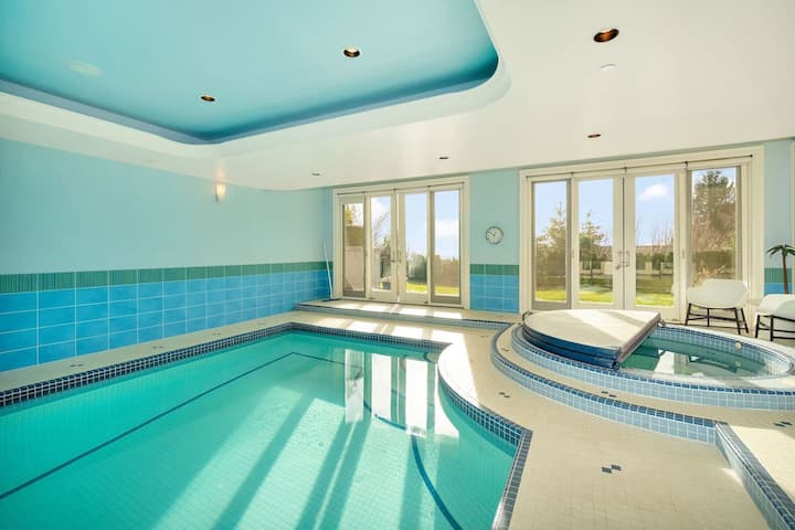 Elegance | Theater, Sauna, Pool, Hot Tub & Game Rm - West Vancouver