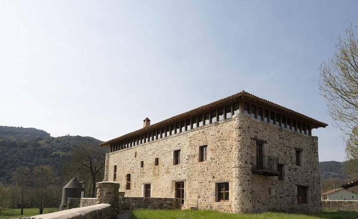 Cavellid House For 8 People - Laredo, Spain