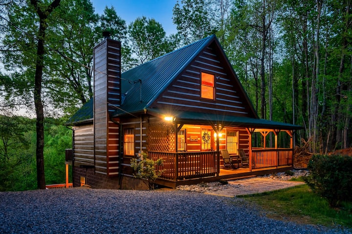 Hot Tub, Fire Pit, Game Room And Pup Friendly. - Gatlinburg, TN