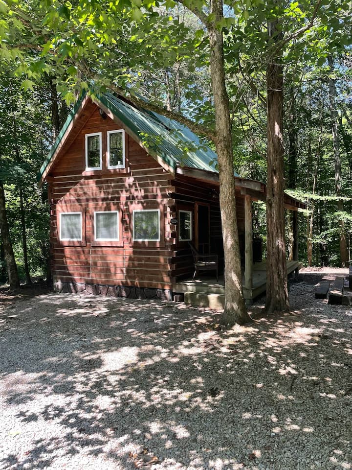 Black Bear Lodge, Twin Lakes Country Cabins - Breckinridge County