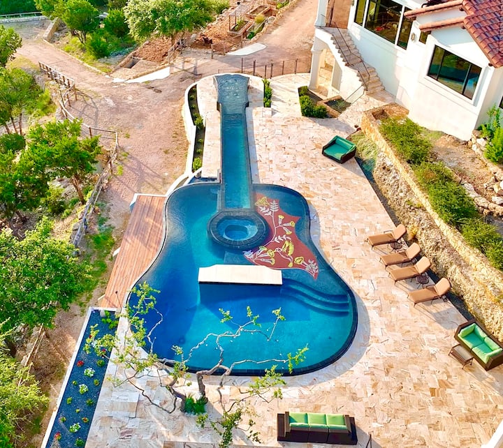 Luxury Guest House W/ Guitar Pool - Leander, TX