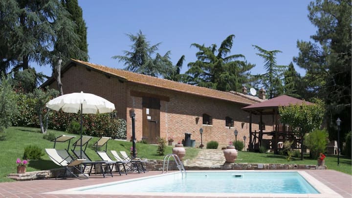 Independent House With Pool And Airco. Cortona - コルトナ