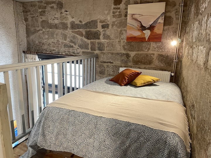 Apartment In Figeac For 4 People With 1 Bedroom - Figeac