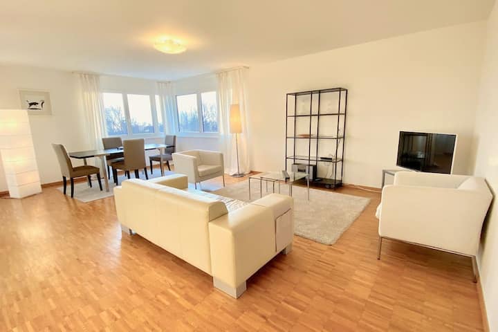 144 * Your Bright And Spacious Apartment By The La - Morges