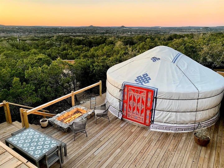 Secluded, Romantic Yurt W/ Hot Tub "Becca Ger" - Wimberley