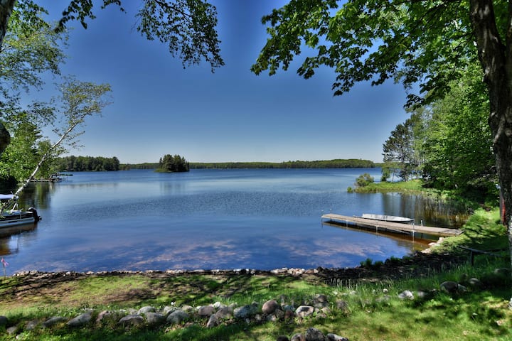 Butler's Bay Teal Lake Cabin - Wisconsin