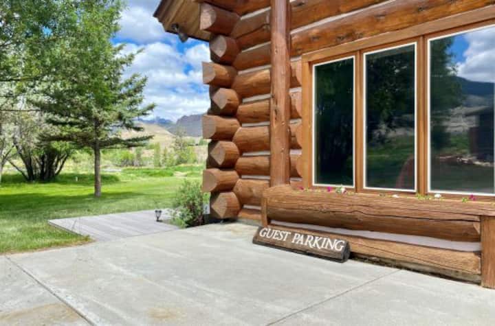 Private Apartment On The Banks Of The Shoshone River - Wyoming