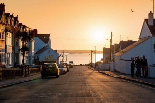 Bryn Awel - A Three Bed Flat In Rhosneigr With Sea Views - Rhosneigr