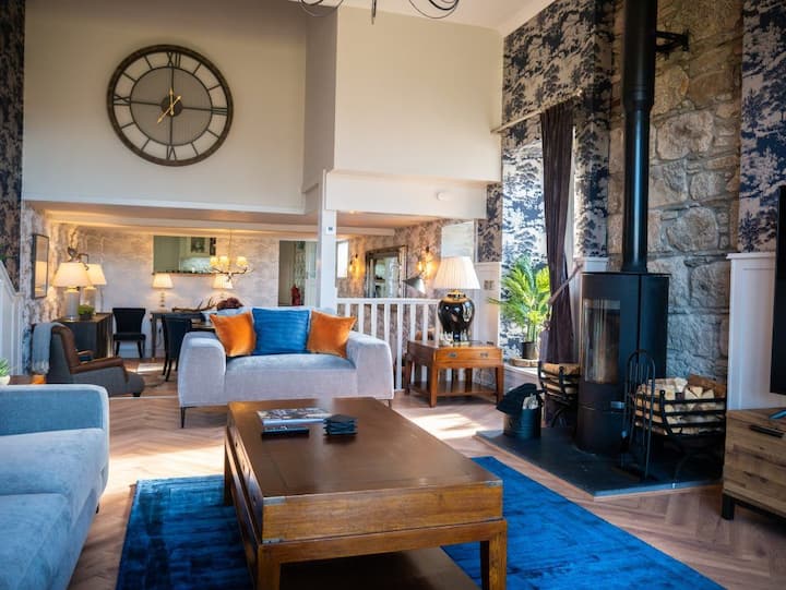 Luxury Cottage In The Wilderness - 5 Star Hot Tub - Grantown-on-Spey