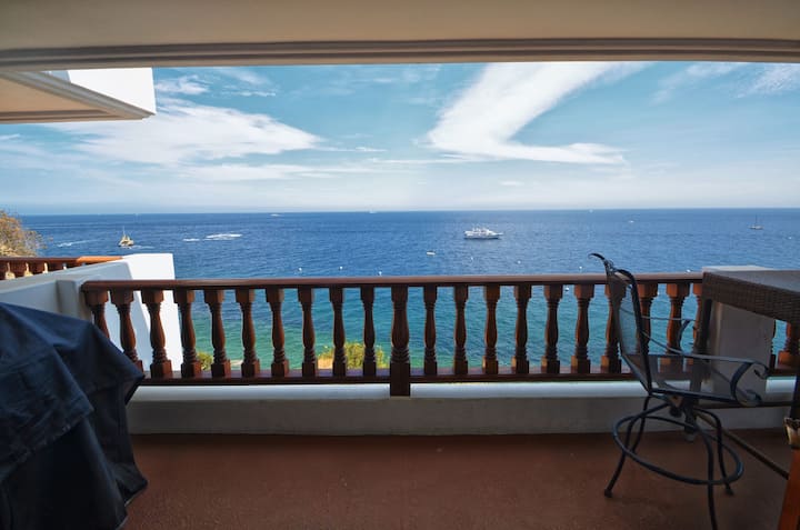 Catalina 2bd Villa Overlooking The Ocean+golf Cart - Avalon, CA