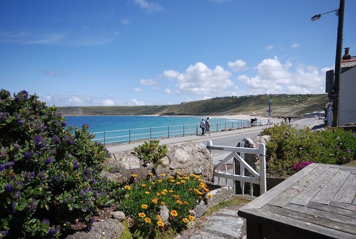 Well Appointed Apartment Overlooking The Sea In Sennen Cove - Sennen Cove