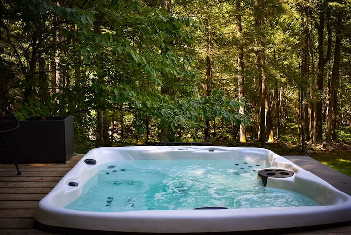 Mossybrook Hideout: Dog Friendly Oasis In High Falls W/ Hot Tub - New Paltz, NY