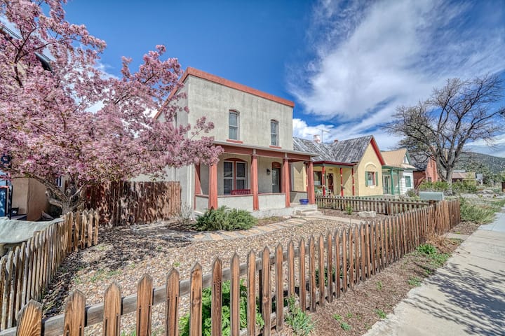 Sweet Spot - Lovely Historic Home In-town Salida! - Salida, CO